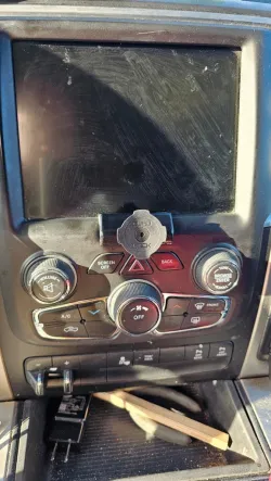 4th Gen Ram 1500 Low pro Quad Lock Mount