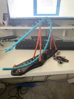 Kumba Diveloop Desktop Model