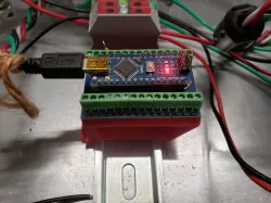 Nano Breakout board for DIN rail