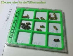 CD-inlay for small parts (nozzle organizer)