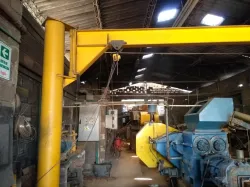 Flag crane
