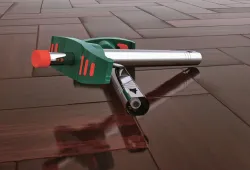 Piezoelectric gas lighter