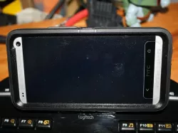 Logitech MK700 / MK710 Phone Stand (COVERS LCD)