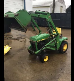 Lawn tractor front loader