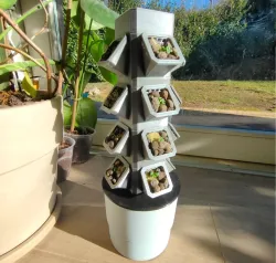 Mini modular hydroponic tower - desktop size