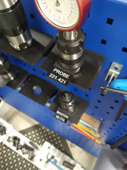 BT30 tooling label