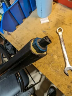 Di2 battery holder for BMC D-shaped seatpost
