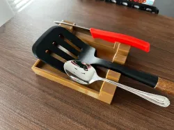 Kitchen utensil and knife holder