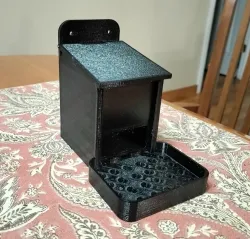 Squirrel Feeder v4