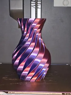 Twisting Pillars Vase