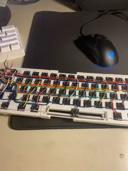 Handwired Gasket Mounted Keyboard with 0.96' OLED Screen