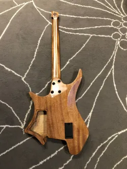test guitar