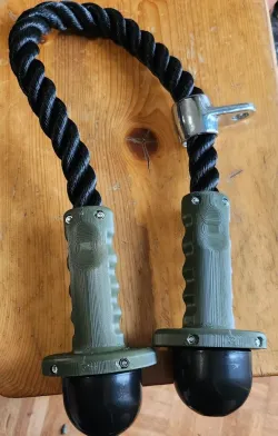 Bodybuilder Trizeps corl end grip for best fitness