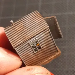 1/100 Model railway worker's box from corrugated iron 