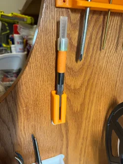 Fiskars Hobby Knife/Exacto Wall Mounted Holder With Medium Command Strip