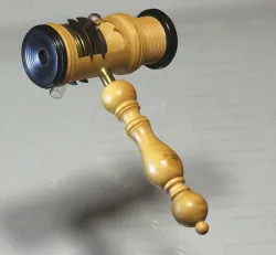 Screwbarrel Microscope