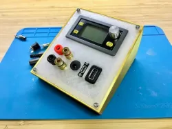 Variable desktop DC power supply