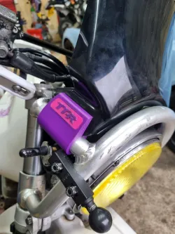 Yamaha TTR Raid windshield mount