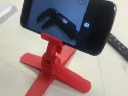 Quadropod camera phone stand