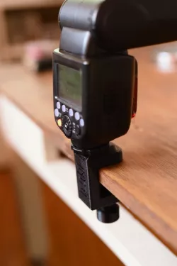 Speedlight clamp holder