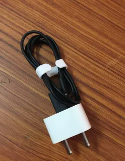 Cable clip
