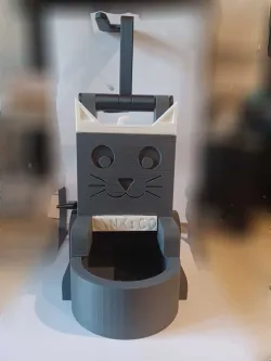 CaliCat car feeder