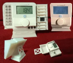 Angle-Adjustable Stand for Homematic (IP) Thermostats (Print-In-Place)  Basic- and Computer-Version