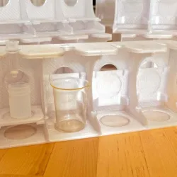 Column racks for microcolumn separations