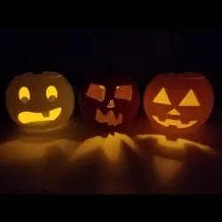 Jack-O'-Lantern Family Photos