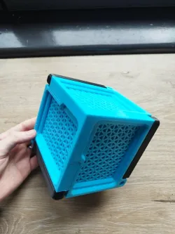 KINETIC BOX (REMIX)