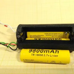 Battery holder for 3x 18650