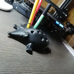 Pen holder animal