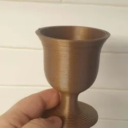 Pythagoras cup