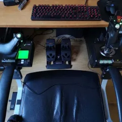 Joystick Saitek X52 pro mount for ikea markus chair