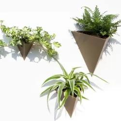 Luxury Wall Pyramid Planter