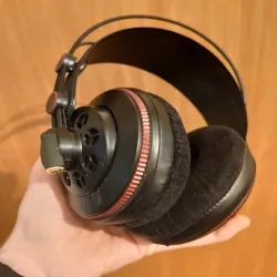 Superlux HD-681 audio-jack adapter