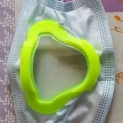 Visor for lip reading (Joker)