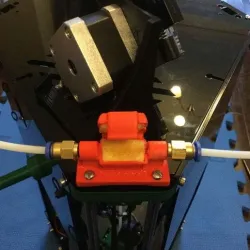 Dust filter with bowden clamping