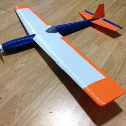 Mooner - 900mm entry level R/C Electric SP400 pylon racer
