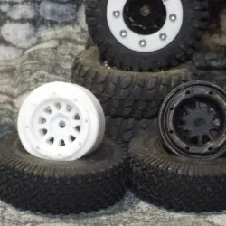 10 Spoke wheel w/ standard Beadlock Rings