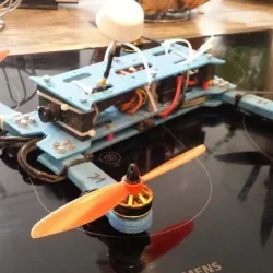 Racing Quadrocopter Stable