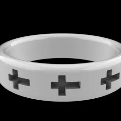 Ring with cross