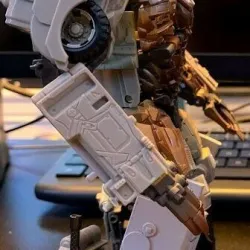 Transformers Studio Series DOTM Megatron Thigh Fillers