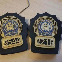 Brooklyn 99 Detective Badges (Jake and Amy)