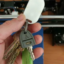 Keychain with compartment (Llavero con compartimento )