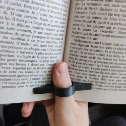 page wedge ring