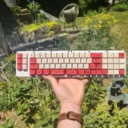 SlavBoard: A 40%++ keyboard.