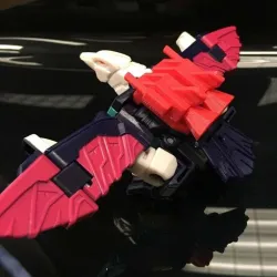 Transformers Titans Return Wingspan to Laserbeak