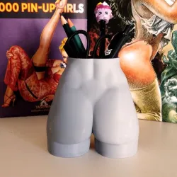 3D Printable Female Hips Holder Pot (Presupported)