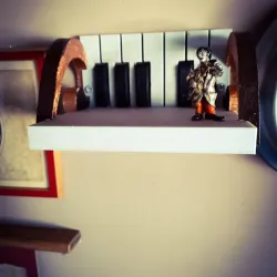 bass key shelf